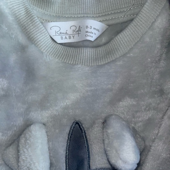 Baby Clothes - Picture 4 of 4